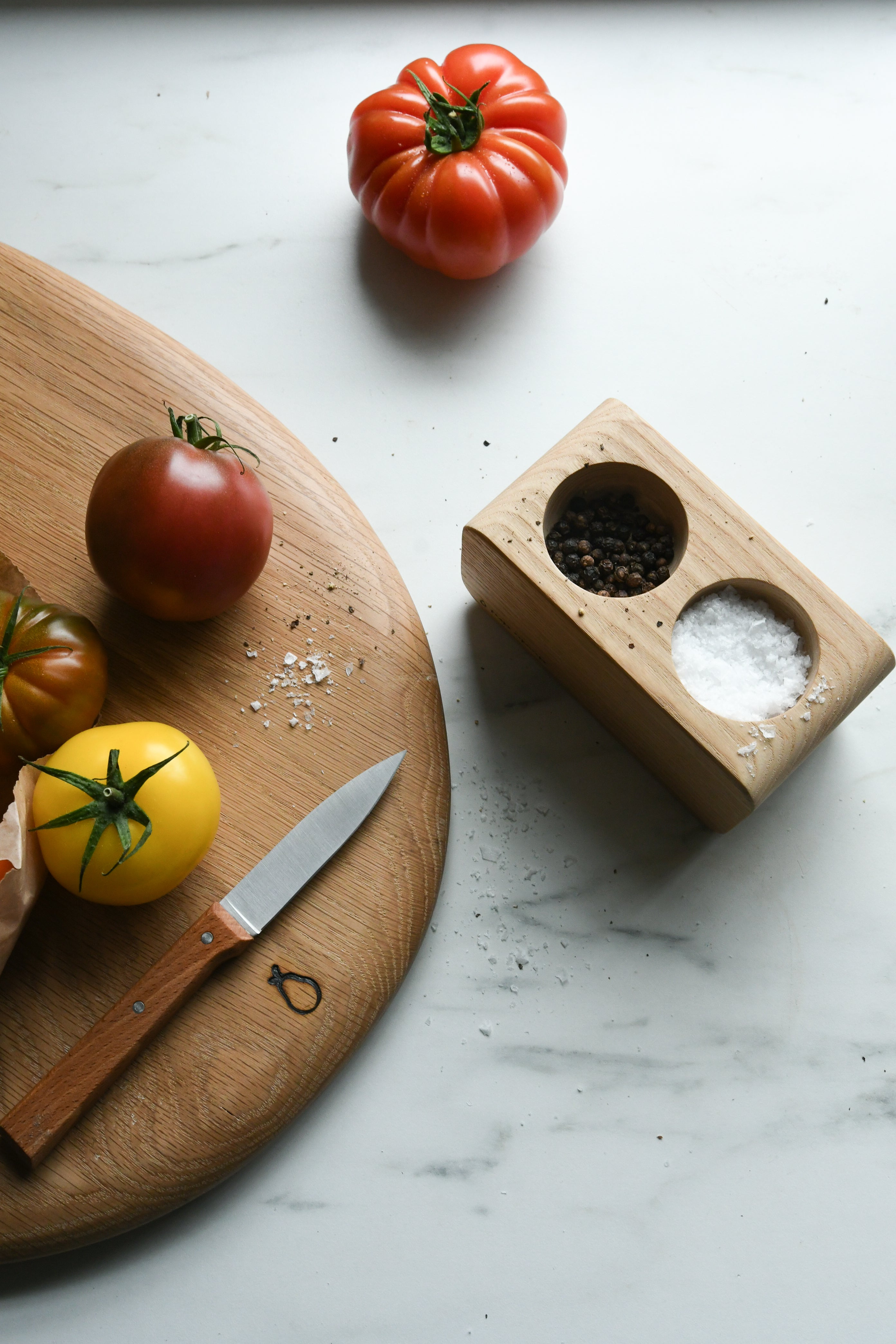 Salt & Pepper station